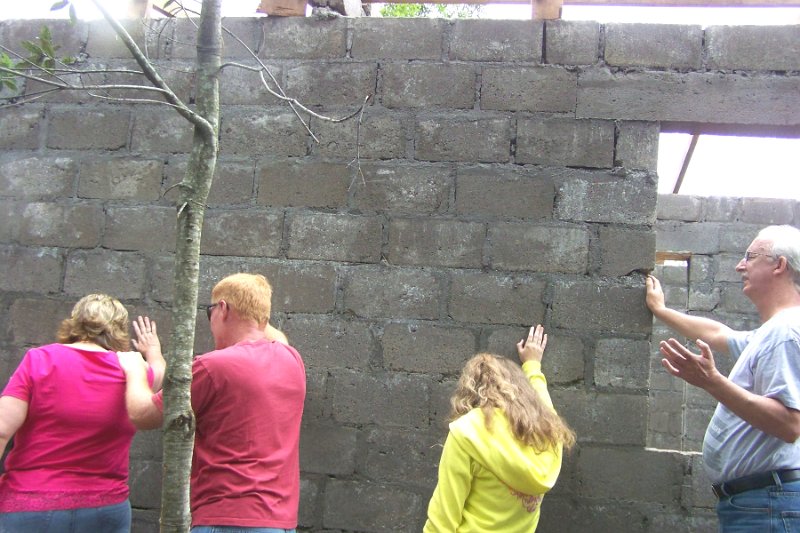 100_3588.JPG - Praying over house.